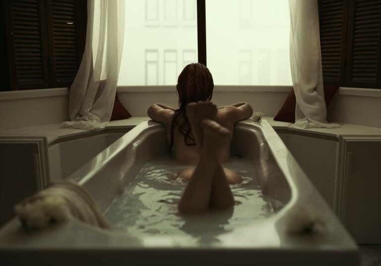 Na co zwrócić uwagę urządzając swoją łazienkę od podstaw?